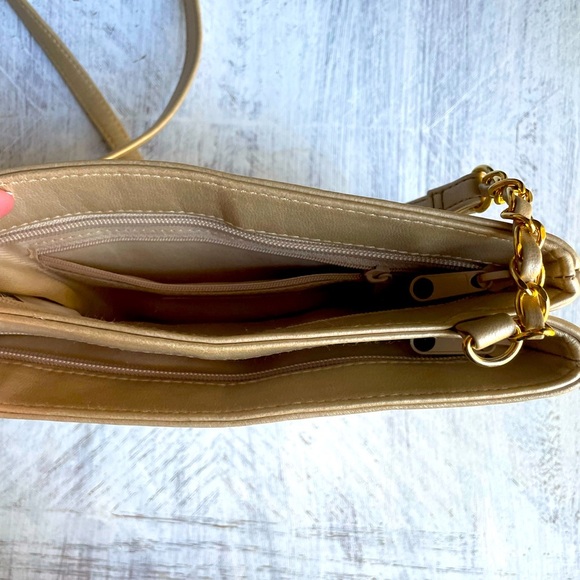 Kim Rogers Quilted Crossbody Bag - Picture 5 of 5